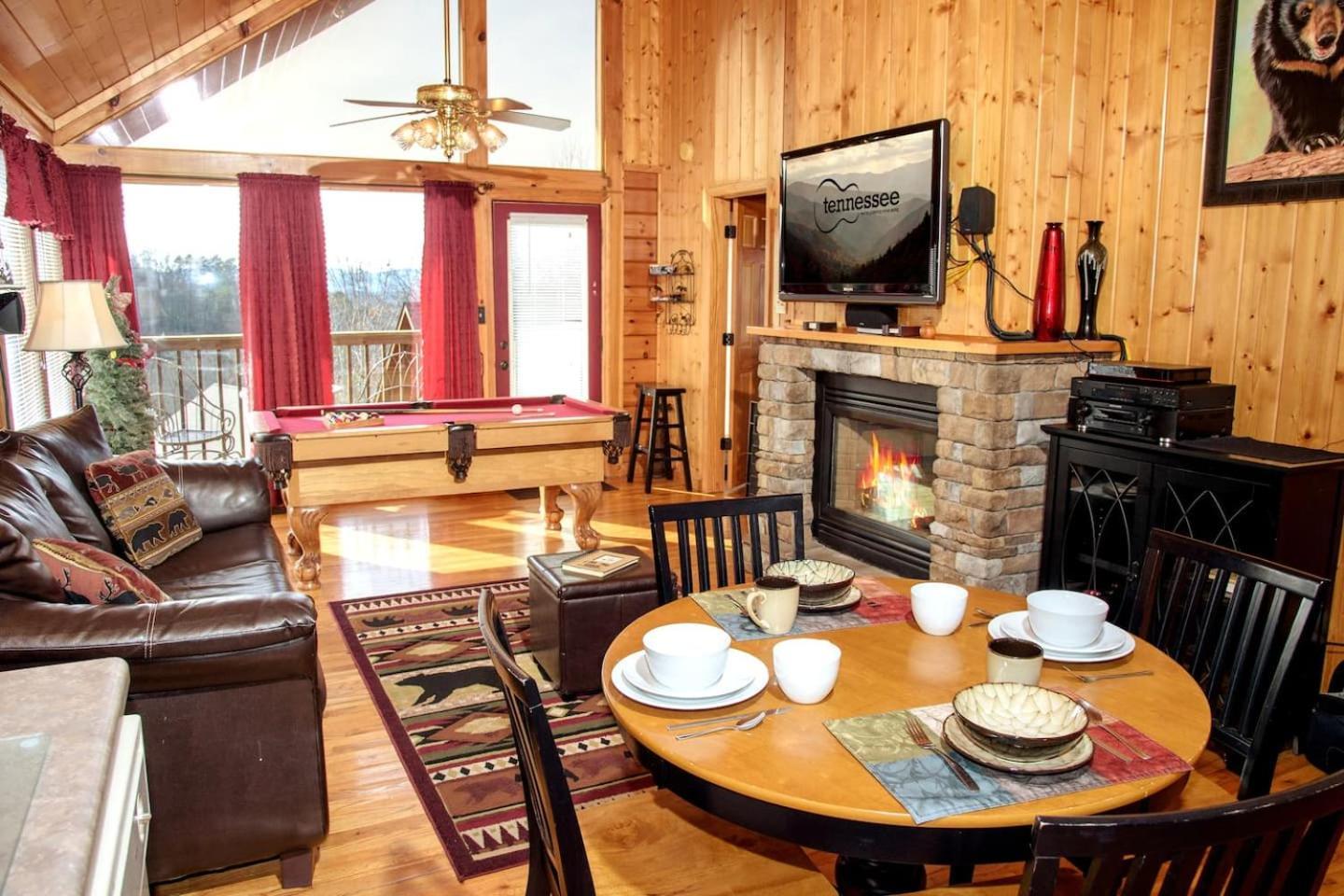 Вилла Views I Mins To Dollywood I Hot Tub I Pool Table Севьервилл Экстерьер фото